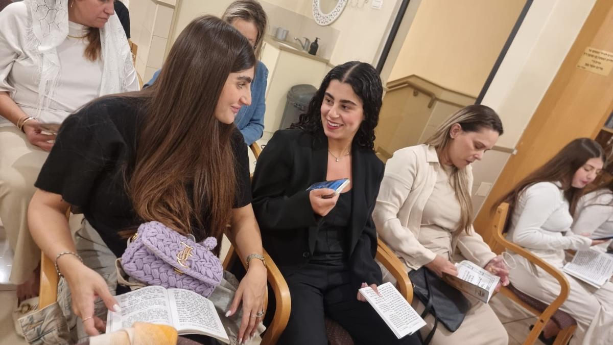 אירוע סליחות במועדון עוצמה נשית