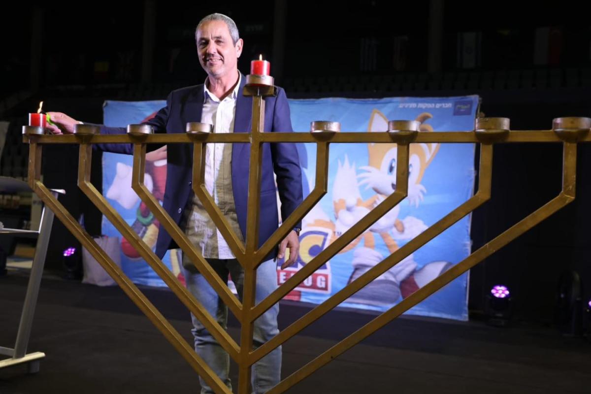 מאירים את חדרה: חגיגות חנוכה ושבוע המורשת בכל רחבי העיר