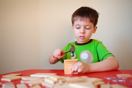 הנגר הצעיר ב'-ג' הנגר הצעיר ב'-ג'