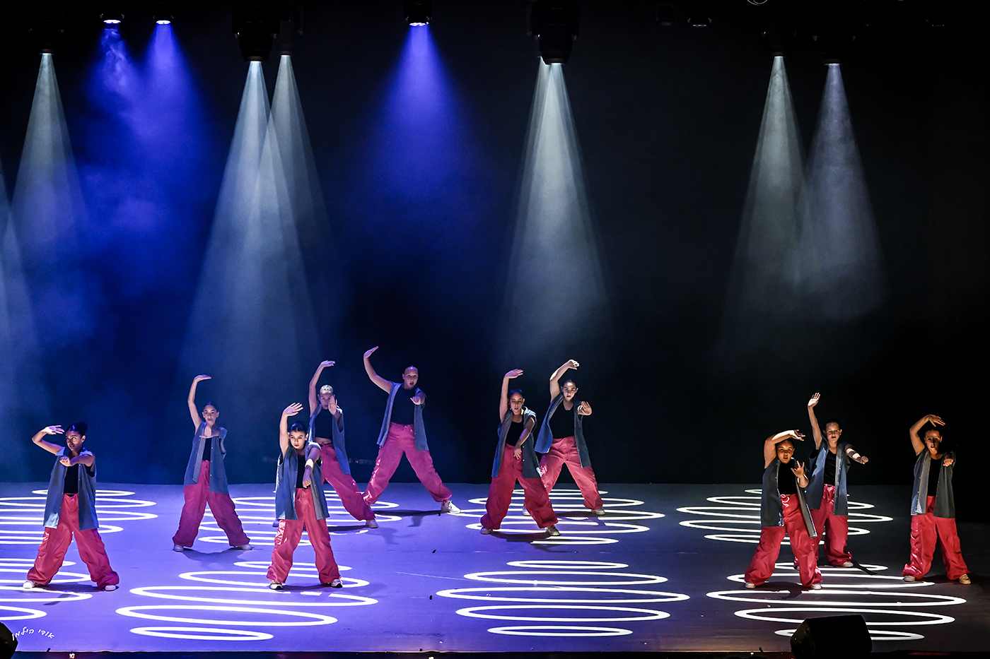 להקת היפ-הופ צעירה - יד חריף