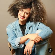 ענבר באיילה 