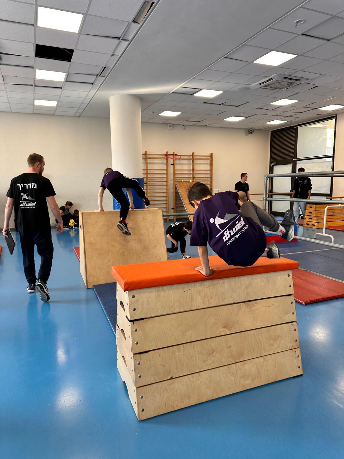 חוג פארקור I כיתות א'-ג'