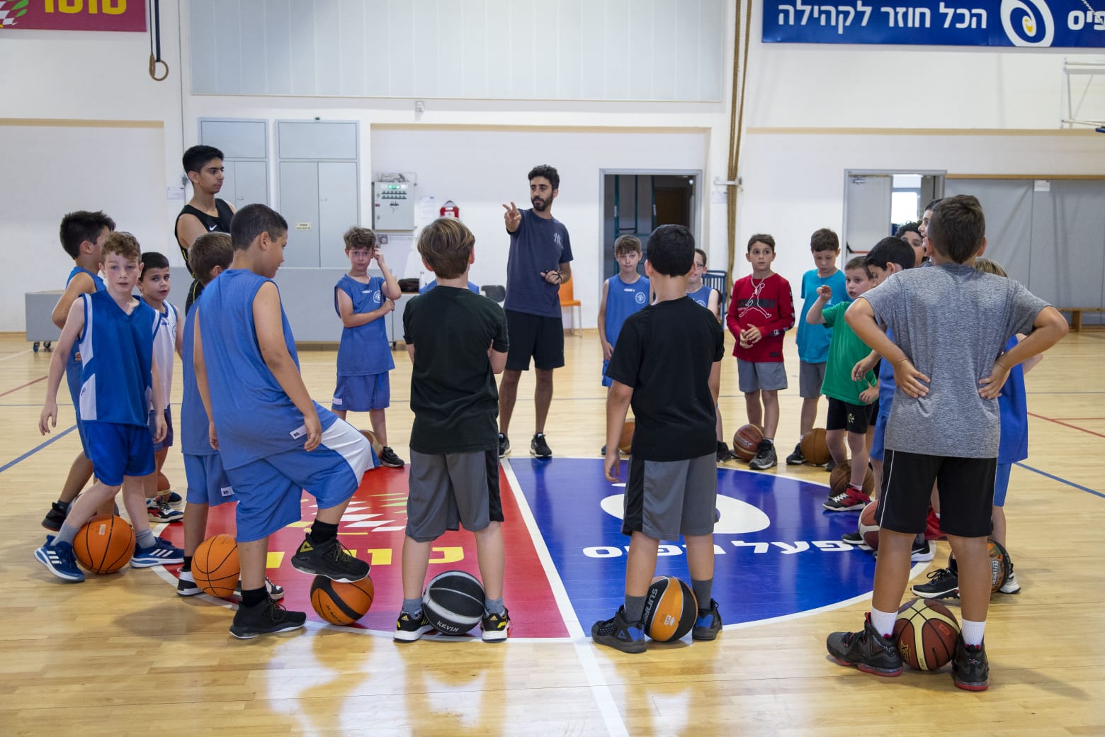 בית ספר לכדורסל מכבי תל מונד